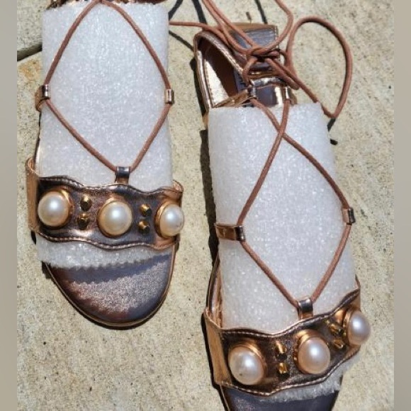 Cape Robbin Metallic Rose-Gold Gladiator Sandals - Picture 7 of 12